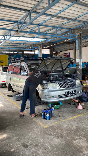 Mesin Mobil